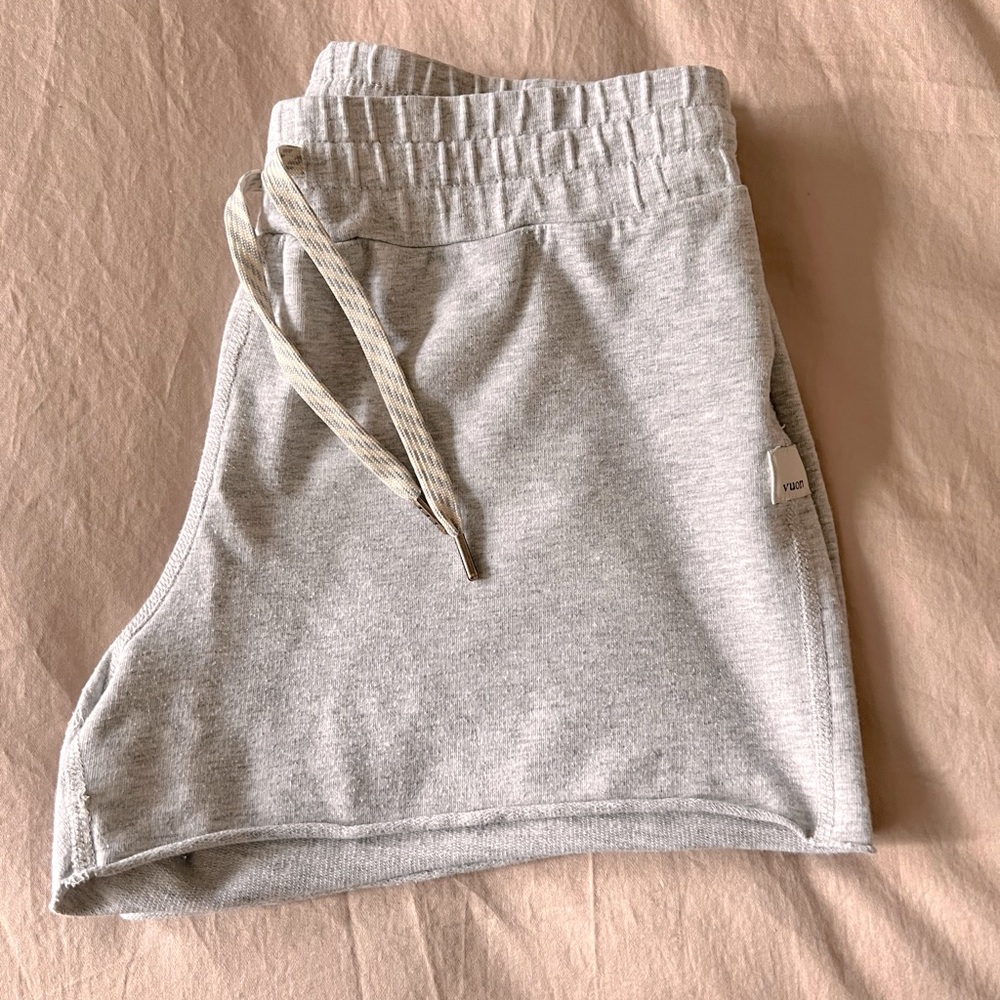 Vuori Light Gray Shorts